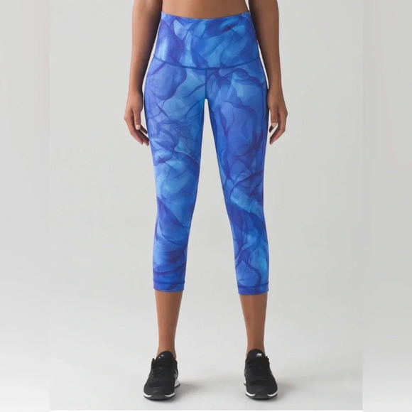 Lululemon Wunder Under Crop (Hi-Rise) (21")
Midnight Tulle Multi - Picture 1 of 5